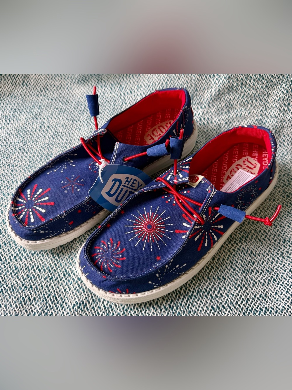 Hey Dude Wendy Fireworks Navy Red Slip On Shoes Women’s 9 NWT Patriotic
